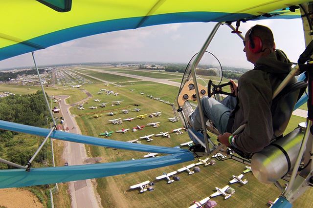 https://www.uflyit.com/osh14air.jpg